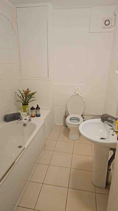 Period Sea View Flat In Hastings Apartment Екстериор снимка