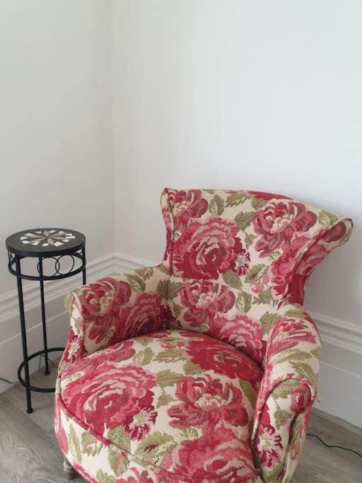 Period Sea View Flat In Hastings Apartment Екстериор снимка