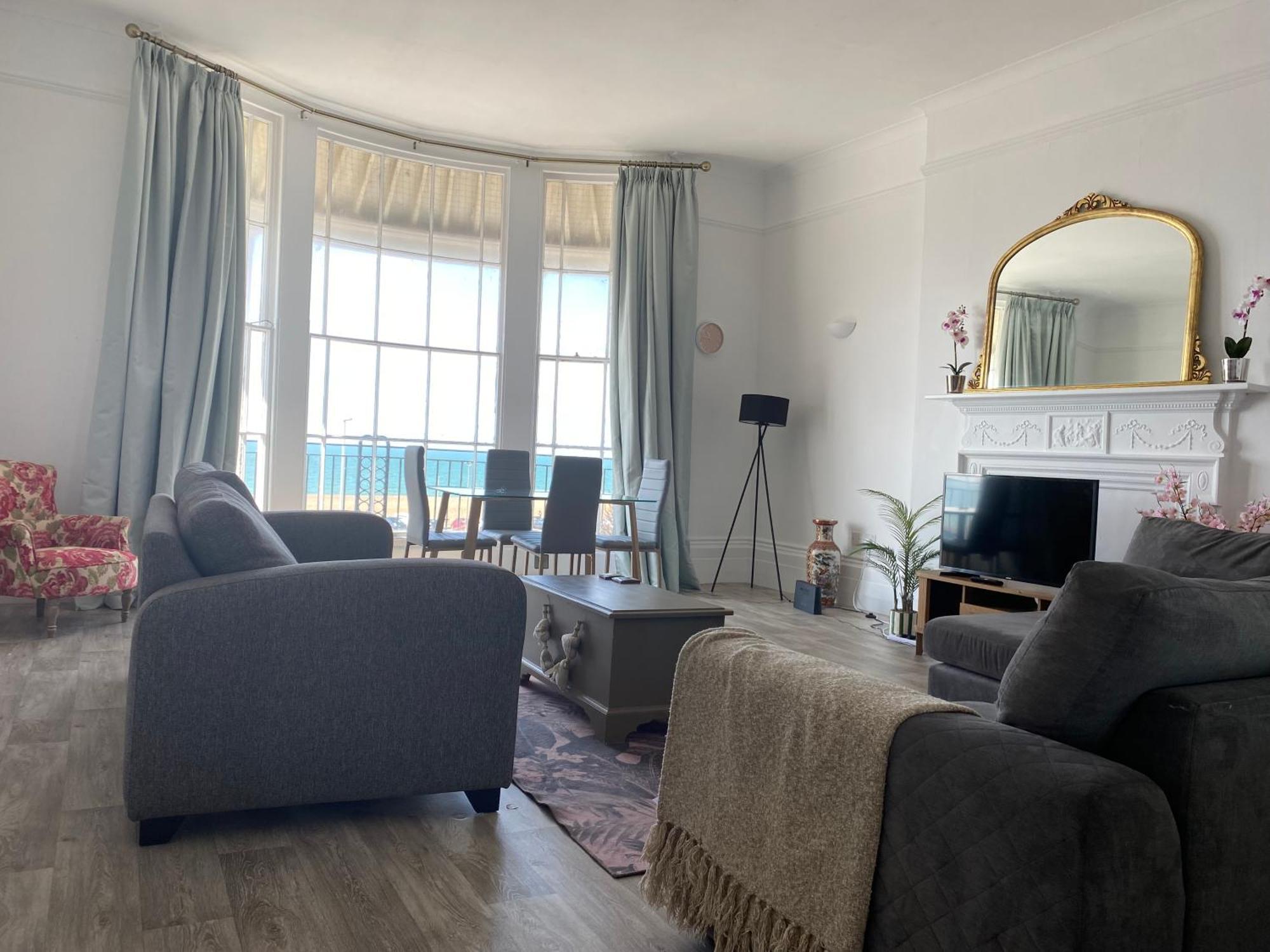 Period Sea View Flat In Hastings Apartment Екстериор снимка